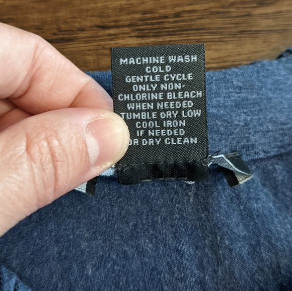 Chelsea and Theodore Dress with pockets - Picture 5 of 8